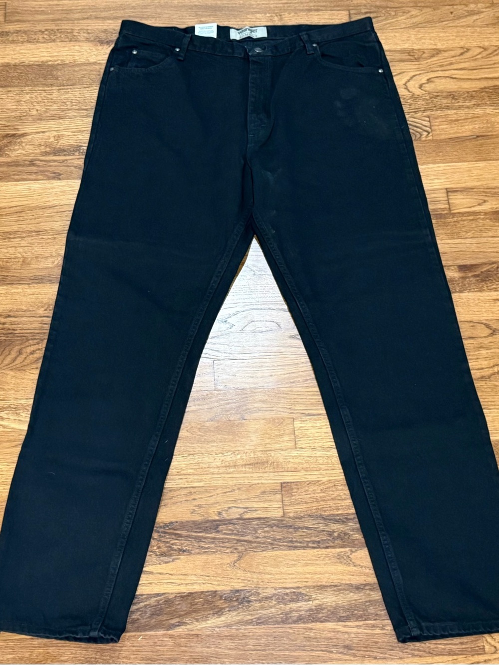 Wrangler Men’s Straight Fit Black Denim Jeans t Button NWT 42x36
